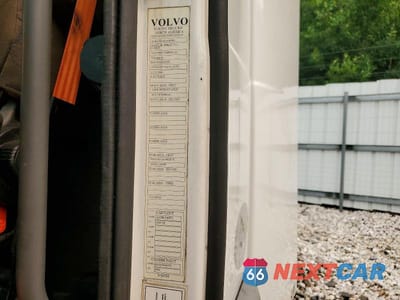 Zdjęcie 12 z 13 samochodu: 2013 VOLVO VNM SEMI TRUCK VIN:4V4M19EG5DN565821 - miniatura