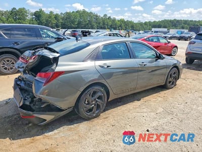 Trzecie zdjęcie samochodu z tyłu: 2026 HYUNDAI ELANTRA SEL SPORT VIN:KMHLM4DG8TU187755 - miniatura