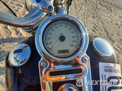 Zdjęcie 7 z 8 samochodu: 2007 HARLEY-DAVIDSON FXDWG VIN:1HD1GP4127K313981 - miniatura