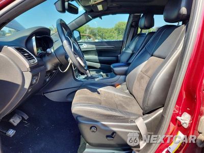 Zdjęcie 7 z 12 samochodu: 2019 JEEP GRAND CHEROKEE LAREDO VIN:1C4RJFAG5KC608780 - miniatura