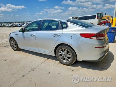 Drugie zdjęcie samochodu z przodu: 2019 KIA OPTIMA LX VIN:5XXGT4L35KG359588 - miniatura