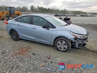 Czwarte zdjęcie samochodu z boku: 2017 CHEVROLET CRUZE LS VIN:1G1BC5SM9H7134949 - miniatura