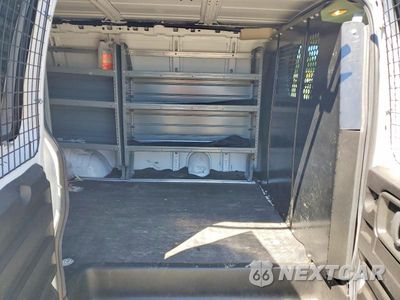 Zdjęcie 10 z 12 samochodu: 2021 GMC SAVANA G2500 VIN:1GTW7AFP9M1271610 - miniatura