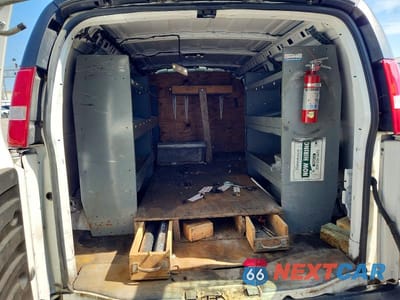Zdjęcie 10 z 13 samochodu: 2020 GMC SAVANA G2500 VIN:1GTW7AFG6L1140598 - miniatura