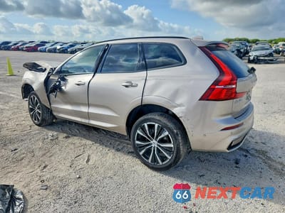 Drugie zdjęcie samochodu z przodu: 2025 VOLVO XC60 PLUS VIN:YV4M12RC4S1074152 - miniatura