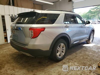 Trzecie zdjęcie samochodu z tyłu: 2023 FORD EXPLORER XLT VIN:1FMSK8DH9PGB42782 - miniatura