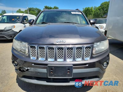 Piąte zdjęcie samochodu w środku: 2016 JEEP COMPASS LATITUDE VIN:1C4NJDEB6GD598263 - miniatura