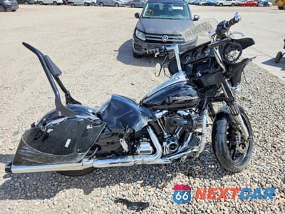 2019 HARLEY-DAVIDSON FLHX 1HD1KBC13KB662594 - główne zdjęcie licytacji z USA - miniatura