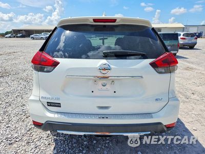 Zdjęcie 6 z 13 samochodu: 2017 NISSAN ROGUE S VIN:5N1AT2MT3HC831252 - miniatura