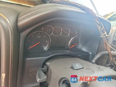 Zdjęcie 9 z 12 samochodu: 2018 CHEVROLET SILVERADO K1500 LTZ VIN:3GCUKSEC3JG202144 - miniatura