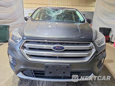 Piąte zdjęcie samochodu w środku: 2019 FORD ESCAPE SE VIN:1FMCU9GD1KUA66160 - miniatura