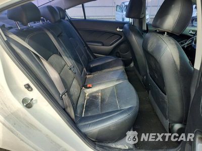 Zdjęcie 10 z 12 samochodu: 2016 KIA FORTE EX VIN:KNAFZ4A81G5448429 - miniatura