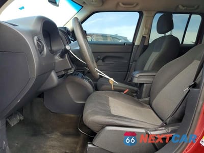 Zdjęcie 7 z 13 samochodu: 2016 JEEP PATRIOT SPORT VIN:1C4NJPBAXGD783820 - miniatura