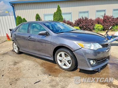 Czwarte zdjęcie samochodu z boku: 2014 TOYOTA CAMRY SE SPORT VIN:4T1BF1FK9EU388668 - miniatura