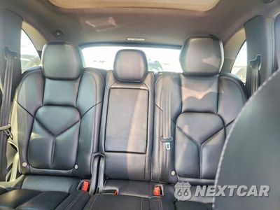 Zdjęcie 10 z 13 samochodu: 2016 PORSCHE CAYENNE VIN:WP1AA2A27GKA12303 - miniatura