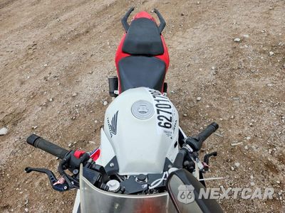 Piąte zdjęcie samochodu w środku: 2014 HONDA CBR500 R VIN:MLHPC4463E5102296 - miniatura