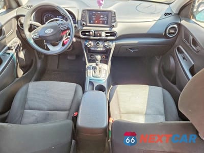 Zdjęcie 8 z 12 samochodu: 2018 HYUNDAI KONA SE VIN:KM8K12AAXJU100959 - miniatura