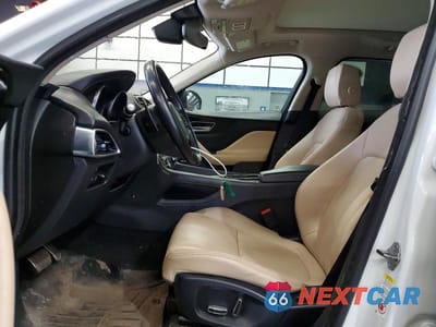 Zdjęcie 7 z 13 samochodu: 2019 JAGUAR F-PACE VIN:SADCS2FXXKA356710 - miniatura