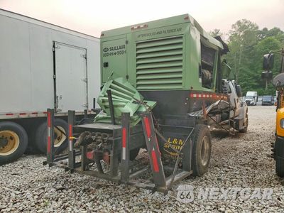 Trzecie zdjęcie samochodu z tyłu: 2021 FORD F650 SUPER DUTY VIN:1FDWF6DCXMDF07983 - miniatura
