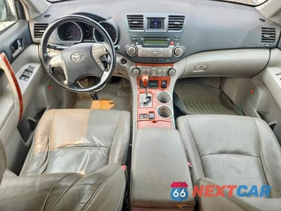 Zdjęcie 8 z 12 samochodu: 2009 TOYOTA HIGHLANDER VIN:JTEES42A692114840 - miniatura