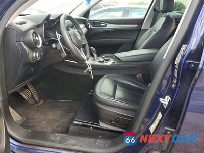 Zdjęcie 7 z 13 samochodu: 2018 ALFA ROMEO STELVIO SPORT VIN:ZASFAKPN1J7B58609 - miniatura