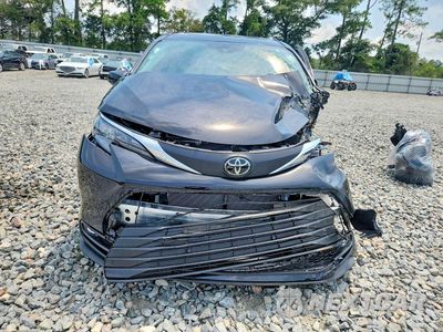 Piąte zdjęcie samochodu w środku: 2026 TOYOTA SIENNA XLE 7-PASSENGER VIN:5TDYRKEC7TS329349 - miniatura