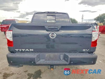 Zdjęcie 6 z 12 samochodu: 2021 NISSAN TITAN SV VIN:1N6AA1EF2MN530755 - miniatura