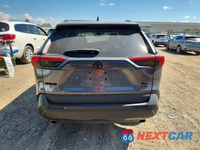 Zdjęcie 6 z 14 samochodu: 2021 TOYOTA RAV4 XLE VIN:2T3P1RFVXMW150573 - miniatura