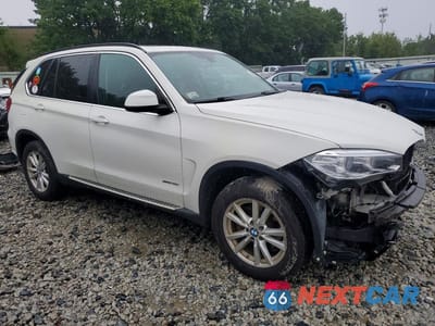Czwarte zdjęcie samochodu z boku: 2015 BMW X5 XDRIVE35I VIN:5UXKR0C59F0K52780 - miniatura
