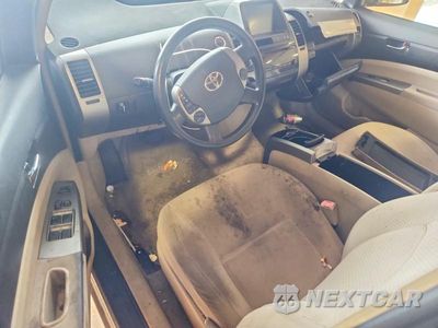 Zdjęcie 8 z 12 samochodu: 2005 TOYOTA PRIUS BASE VIN:JTDKB20U853051477 - miniatura