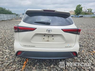 Zdjęcie 6 z 13 samochodu: 2021 TOYOTA HIGHLANDER XLE VIN:5TDHZRBH3MS534967 - miniatura