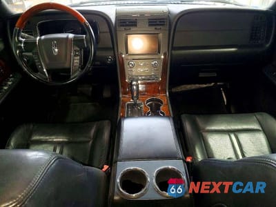 Zdjęcie 8 z 13 samochodu: 2015 LINCOLN NAVIGATOR VIN:5LMJJ2JT8FEJ01720 - miniatura