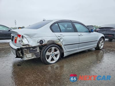 Trzecie zdjęcie samochodu z tyłu: 2004 BMW 325 I VIN:WBAEV33464KR26059 - miniatura