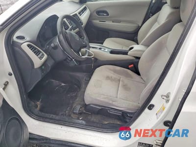 Zdjęcie 7 z 13 samochodu: 2018 HONDA HR-V LX VIN:3CZRU6H32JM704254 - miniatura