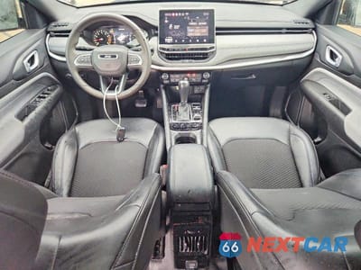 Zdjęcie 8 z 13 samochodu: 2023 JEEP COMPASS LATITUDE VIN:3C4NJDBNXPT519492 - miniatura