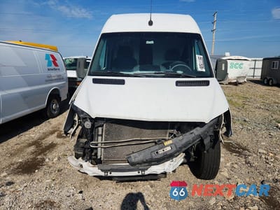 Piąte zdjęcie samochodu w środku: 2017 MERCEDES-BENZ SPRINTER 2500 VIN:WD3PE8CD2HP566543 - miniatura