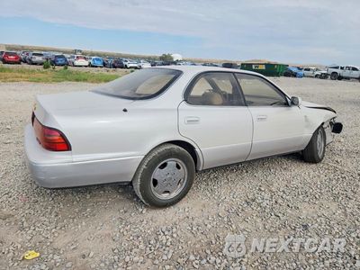 Trzecie zdjęcie samochodu z tyłu: 1994 LEXUS ES 300 VIN:JT8GK13T5R0054510 - miniatura