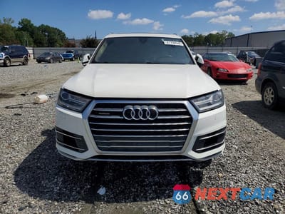 Piąte zdjęcie samochodu w środku: 2018 AUDI Q7 PREMIUM PLUS VIN:WA1LAAF7XJD034262 - miniatura