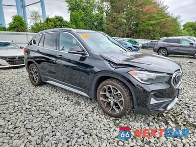 Czwarte zdjęcie samochodu z boku: 2020 BMW X1 XDRIVE28I VIN:WBXJG9C05L5R32947 - miniatura