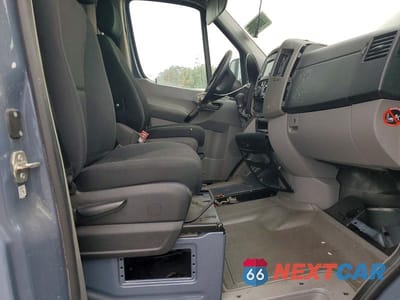 Zdjęcie 11 z 14 samochodu: 2018 MERCEDES-BENZ SPRINTER 2500 DELIVERY VAN VIN:WD3PE7CD9JP625815 - miniatura