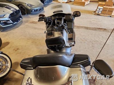 Zdjęcie 6 z 9 samochodu: 2006 HONDA GL1800 VIN:1HFSC47F66A505308 - miniatura
