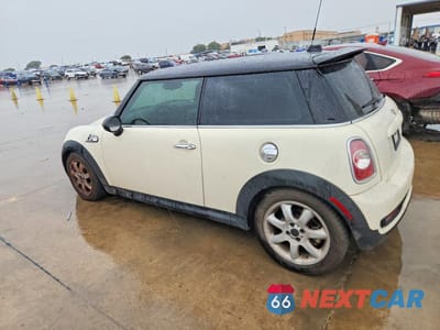 Drugie zdjęcie samochodu z przodu: 2013 MINI COOPER S VIN:WMWSV3C55DT389741 - miniatura