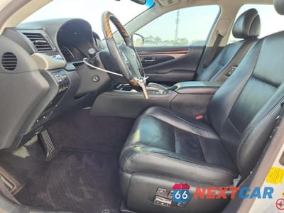Zdjęcie 7 z 12 samochodu: 2013 LEXUS LS 460L VIN:JTHGL5EF6D5047945 - miniatura