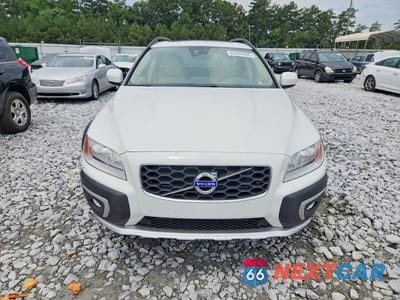 Piąte zdjęcie samochodu w środku: 2016 VOLVO XC70 T5 PREMIER VIN:YV4612NK4G1241395 - miniatura