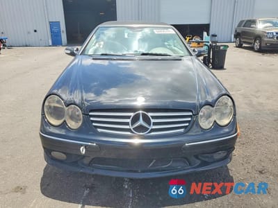 Piąte zdjęcie samochodu w środku: 2005 MERCEDES-BENZ CLK 500 VIN:WDBTK75G85T052843 - miniatura