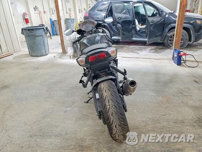 Czwarte zdjęcie samochodu z boku: 2026 SUZUKI GSX-R750 VIN:JS1GR7MA1T7100551 - miniatura