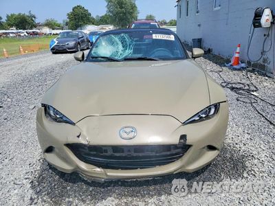 Piąte zdjęcie samochodu w środku: 2024 MAZDA MX-5 MIATA GRAND TOURING VIN:JM1NDAD72R0601415 - miniatura