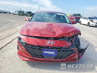 Piąte zdjęcie samochodu w środku: 2023 HYUNDAI ELANTRA SEL VIN:KMHLS4AG1PU618825 - miniatura