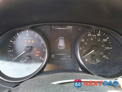 Zdjęcie 9 z 14 samochodu: 2017 NISSAN ROGUE SPORT SV VIN:JN1BJ1CR3HW111725 - miniatura