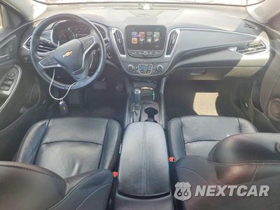 Zdjęcie 8 z 12 samochodu: 2017 CHEVROLET MALIBU HYBRID VIN:1G1ZJ5SU6HF285760 - miniatura